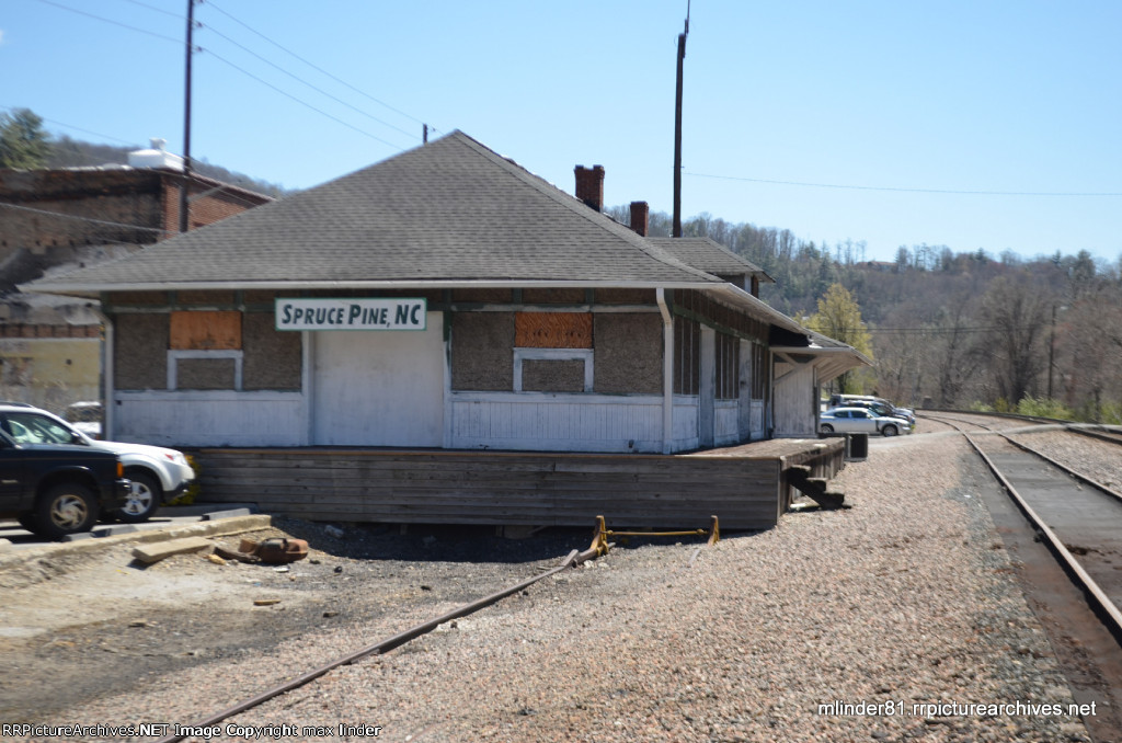 Spruce Pine depot